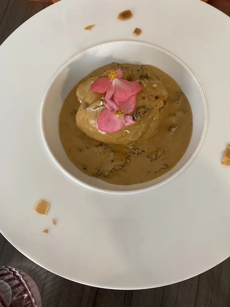 Ris de Veau Sauce Morilles